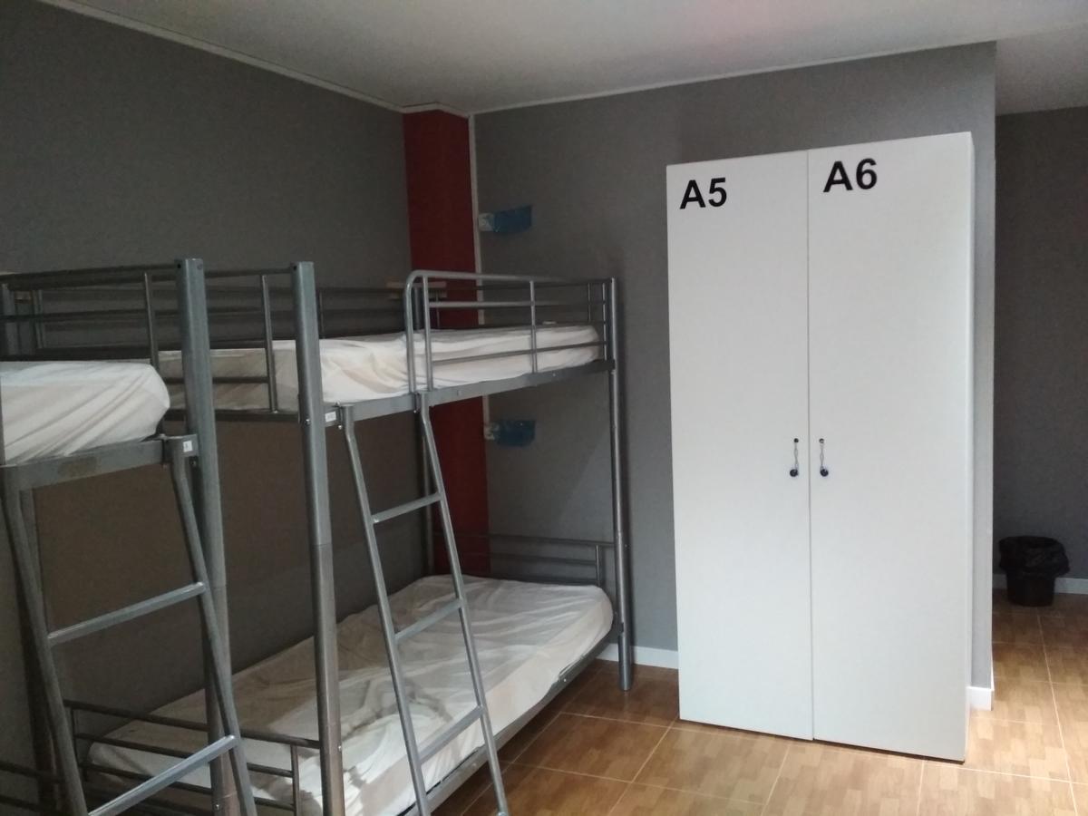 Galerna Zarautz Hostel Buitenkant foto